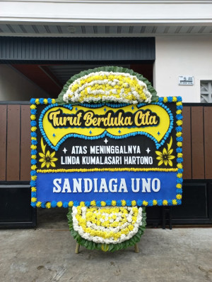 Papan Bunga Duka di Cipayung